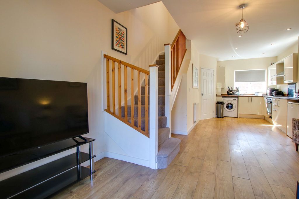 Property photo 3 of 14