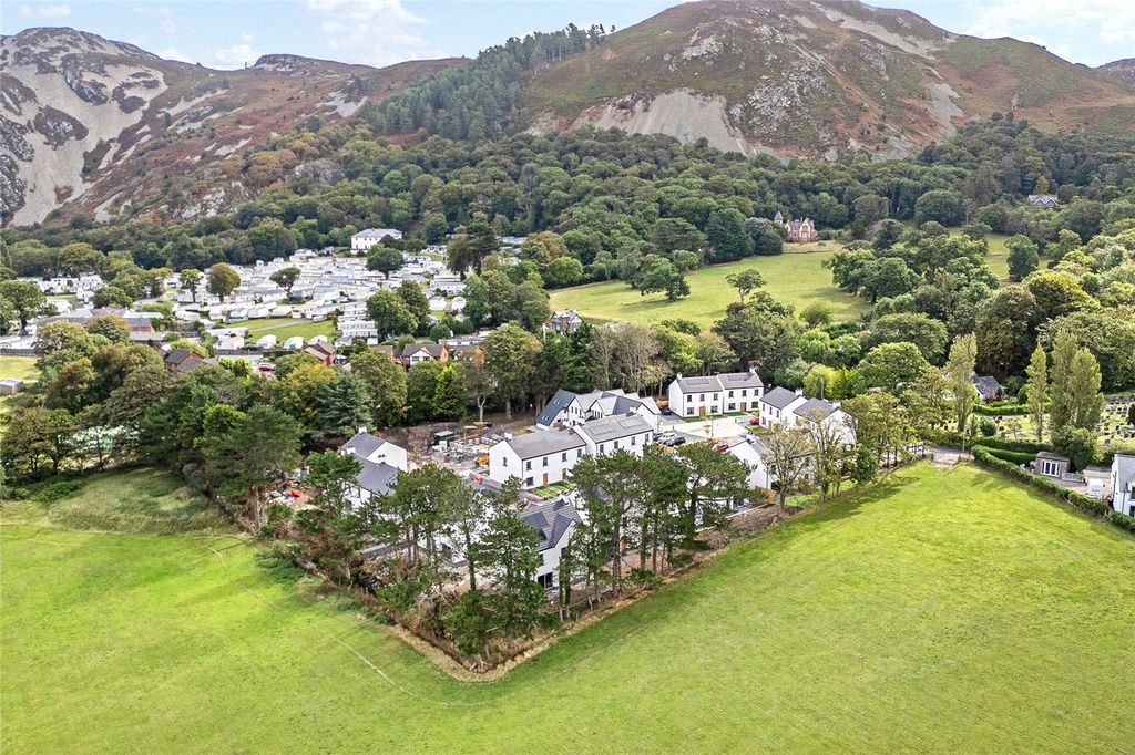 Property photo 2 of 9 Site