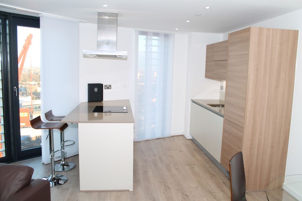 Property photo 2 of 9 Kitchen