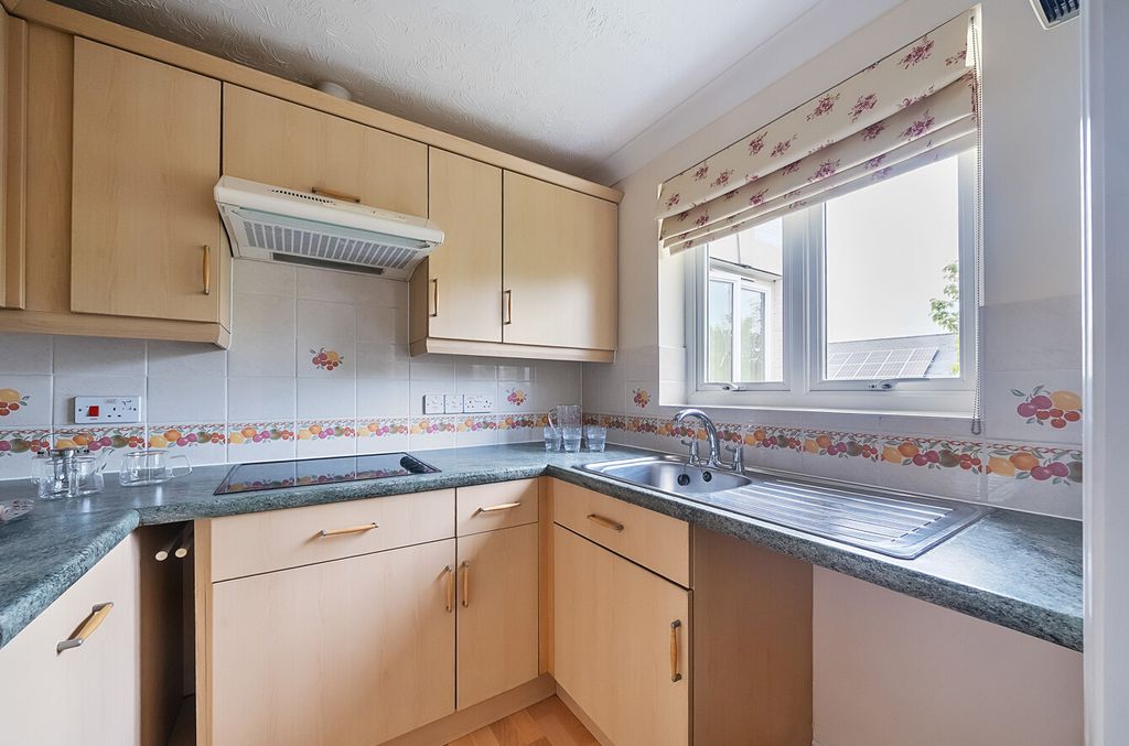 Property photo 3 of 15 1309119-4-6847139...