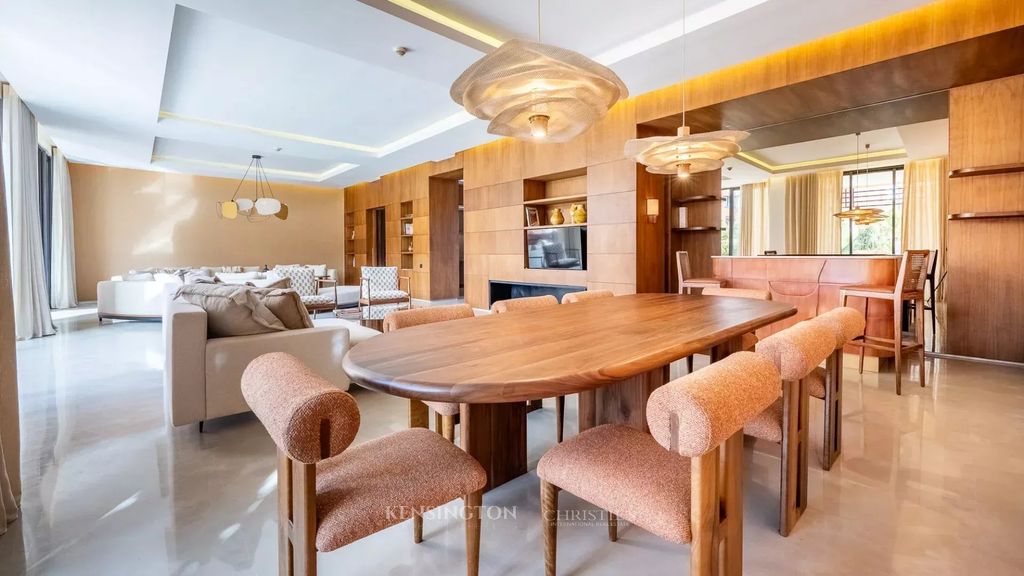 Property photo 3 of 26