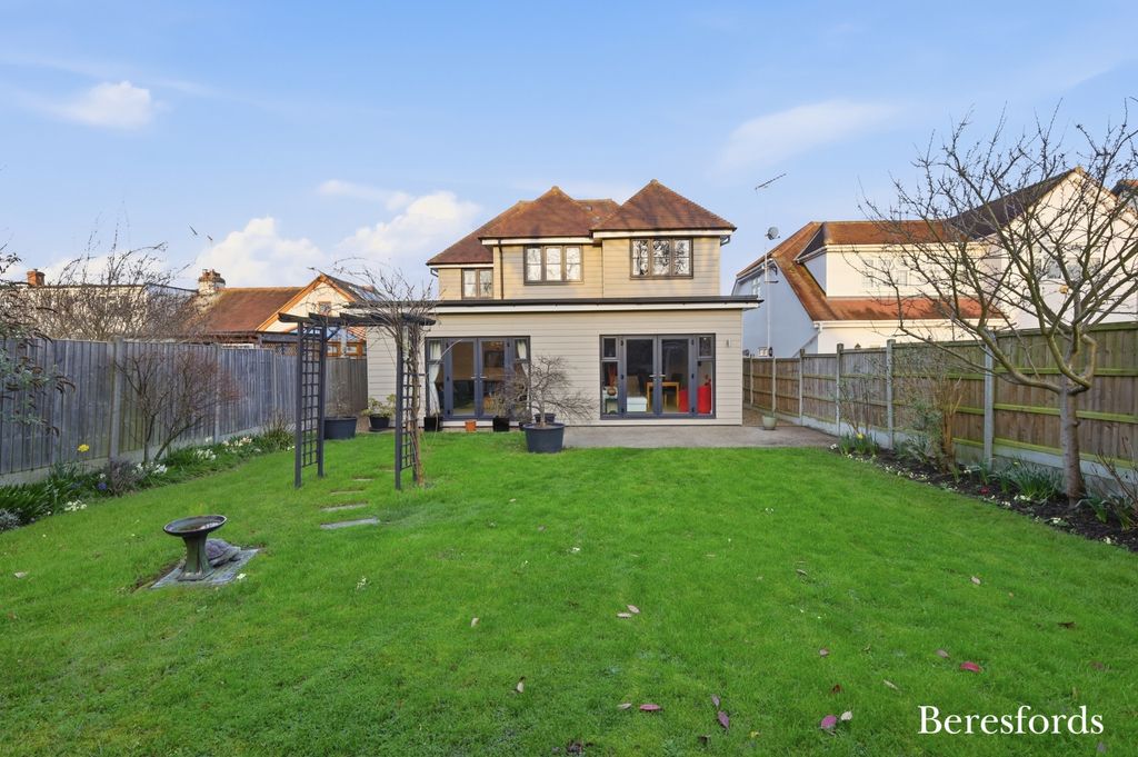 Property photo 2 of 26 Picture No. 13