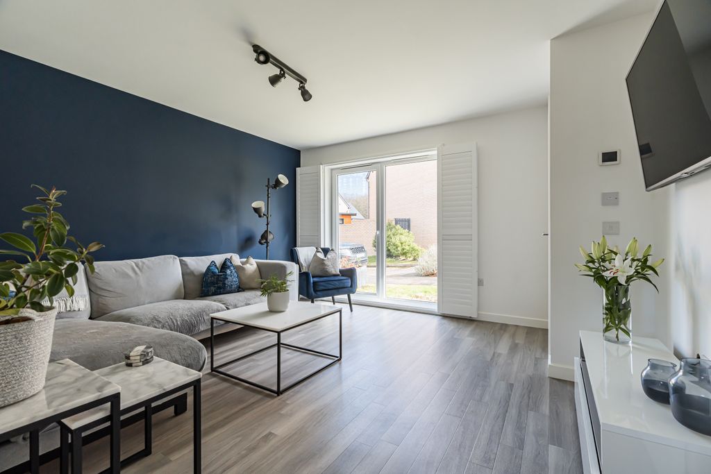 Property photo 2 of 24 Property Image 2