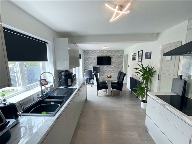 Property photo 3 of 21 Kitchen/Diner