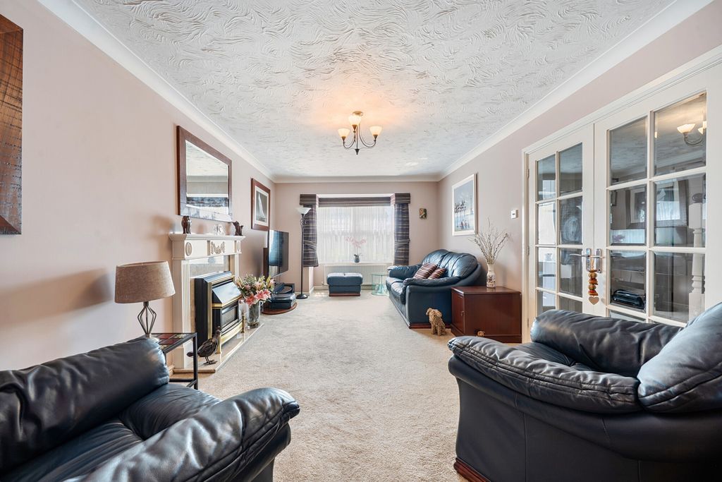 Property photo 3 of 19 1488887-13-6A4Fcc...