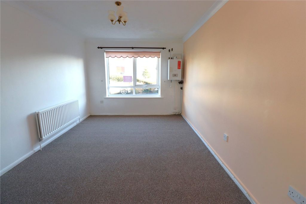 Property photo 2 of 11 Picture No. 23