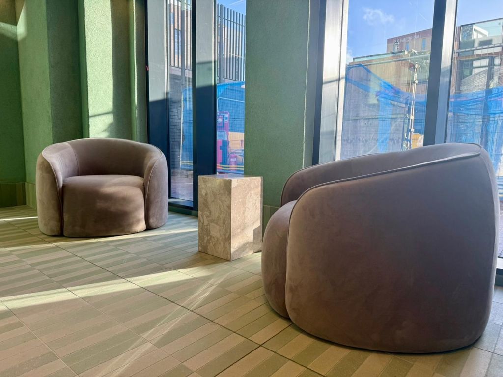 Property photo 2 of 20 Rec 02