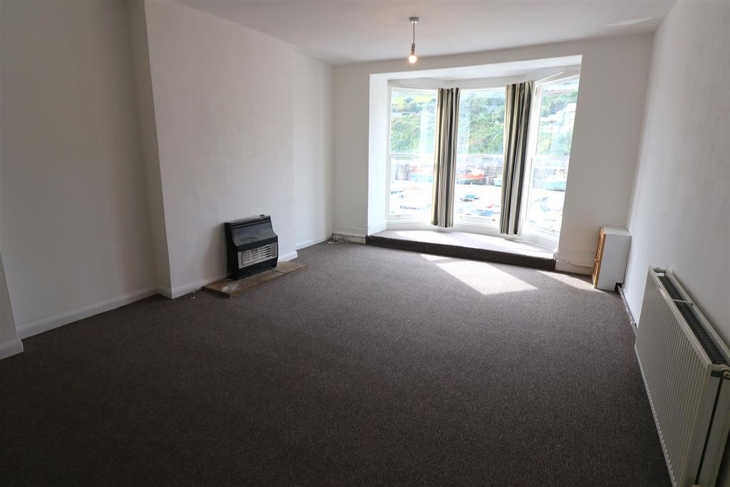 Property photo 2 of 7 Living Room.Jpg