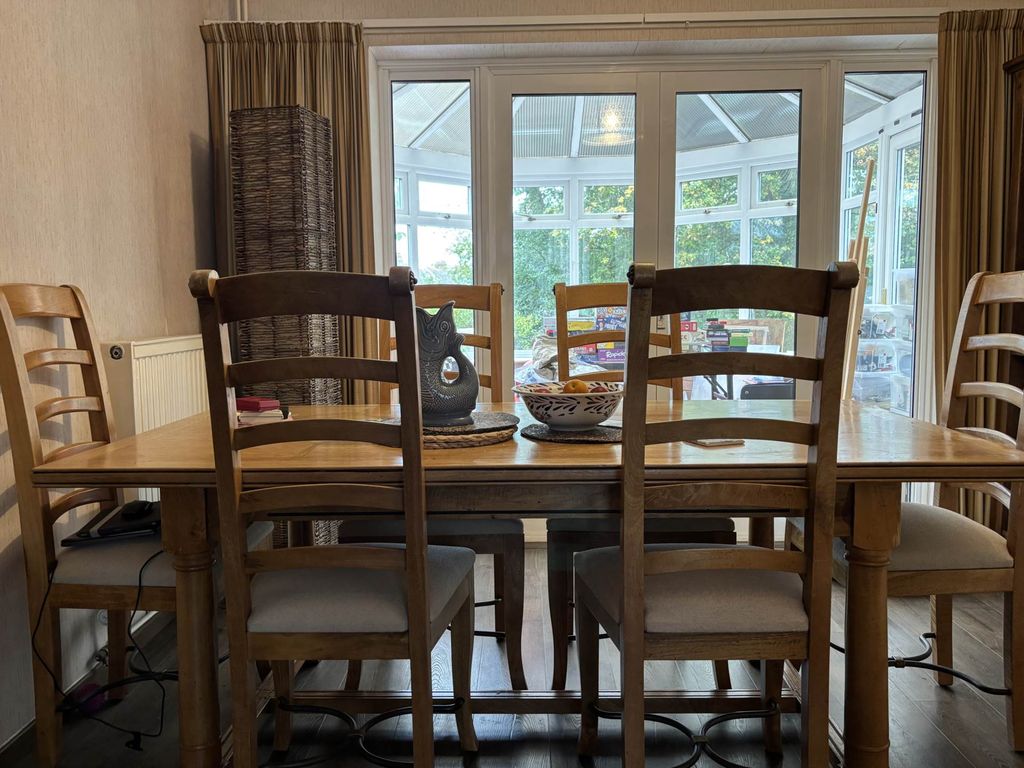 Property photo 3 of 6