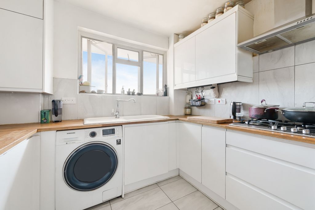 Property photo 2 of 11 Picture No. 07