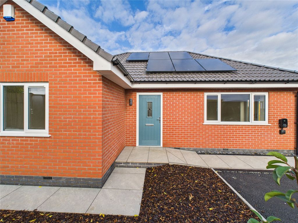 Property photo 1 of 18 Picture No. 04