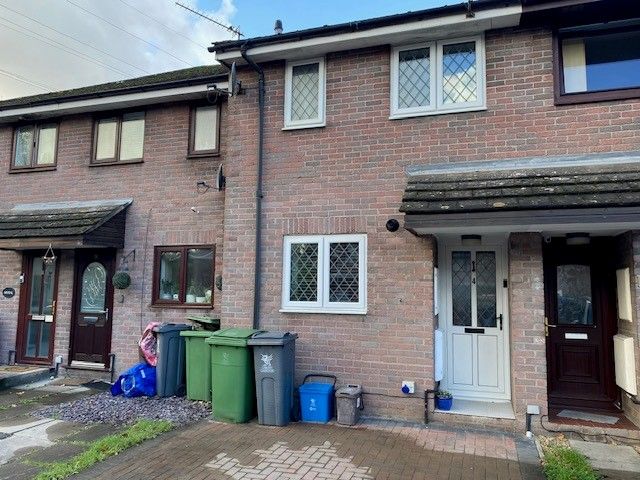 Property photo 1 of 8 Front