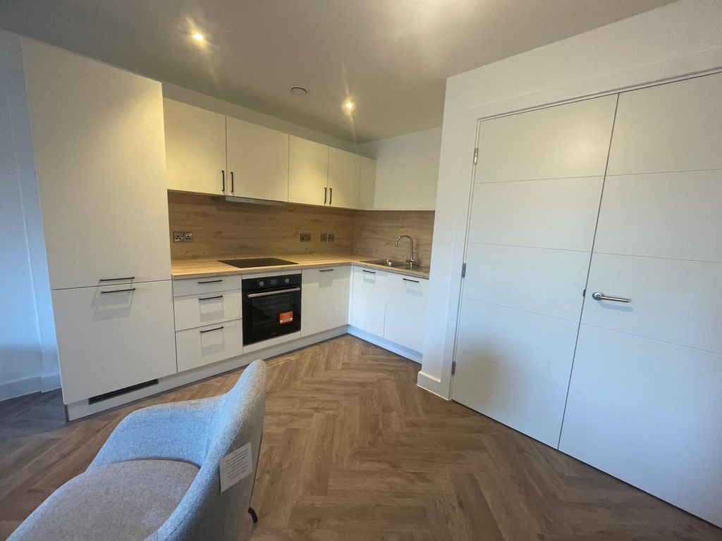 Property photo 2 of 6