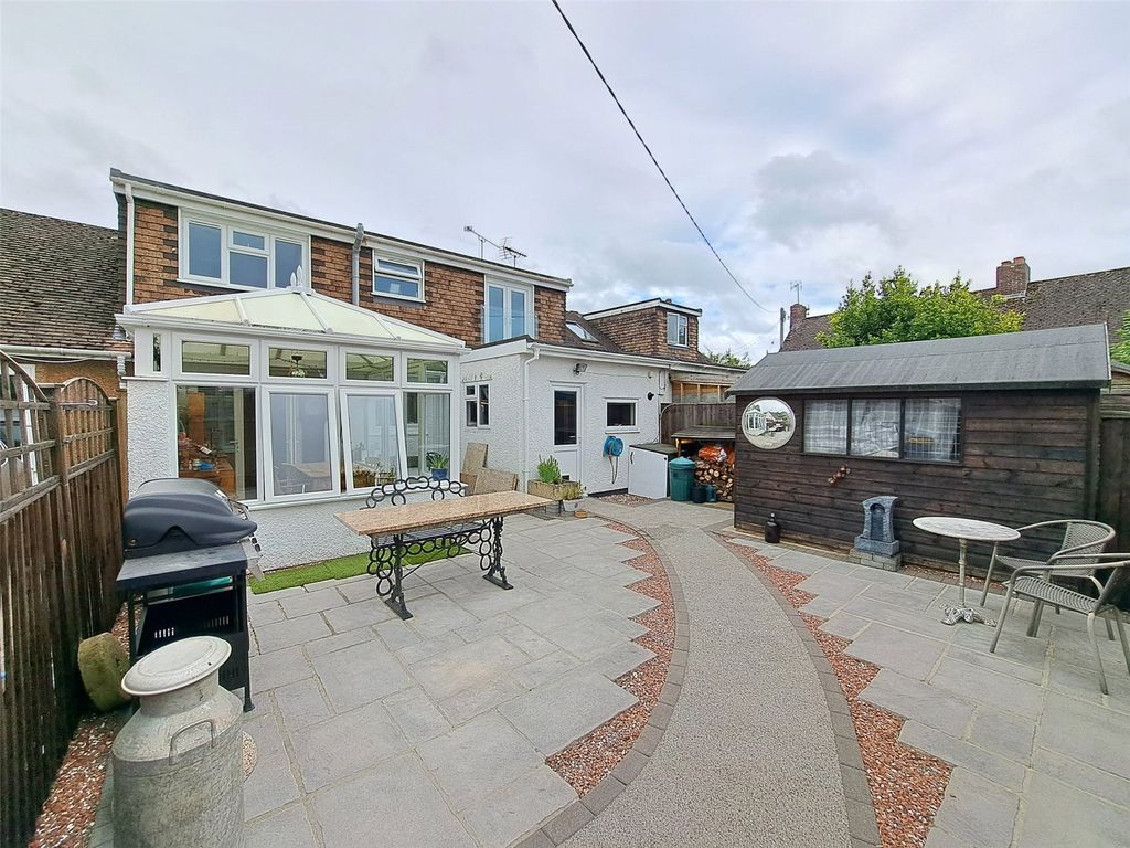Property photo 3 of 32 Picture No. 63