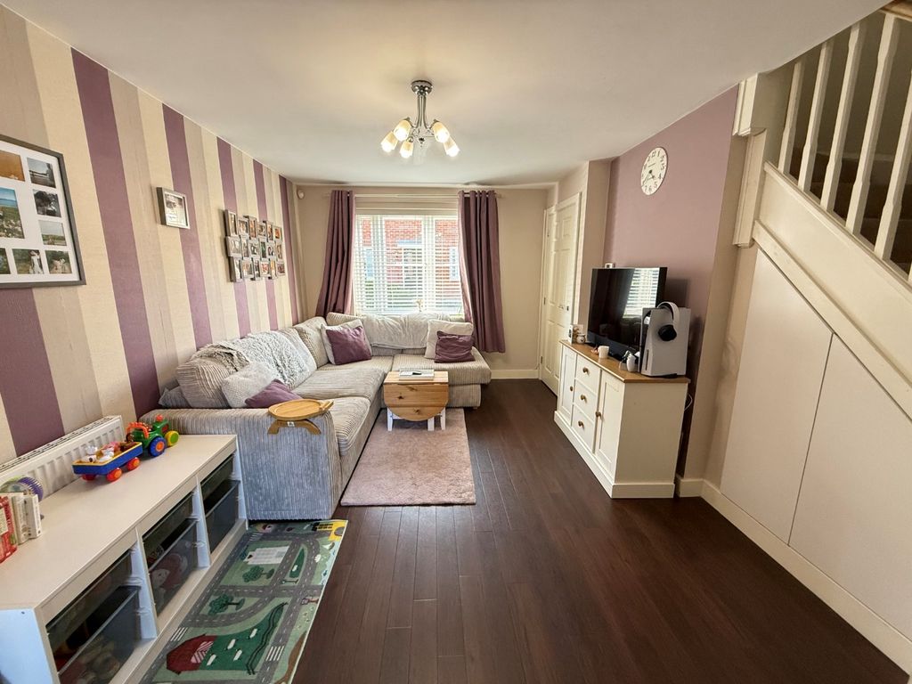 Property photo 3 of 14 4428356