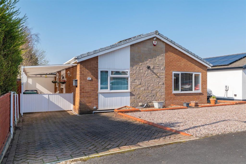 Property photo 1 of 28 Front External