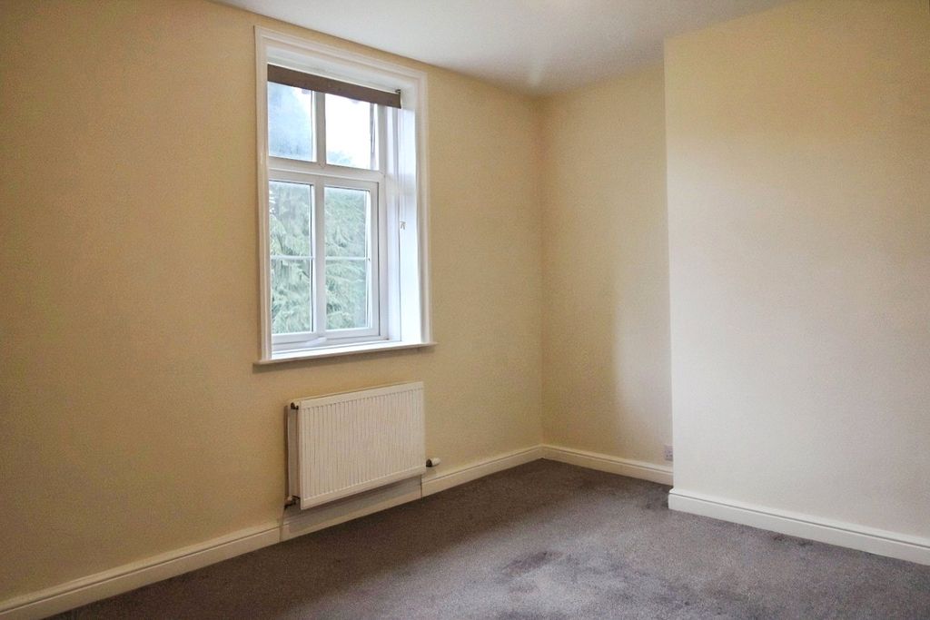 Property photo 2 of 6 Picture No. 24