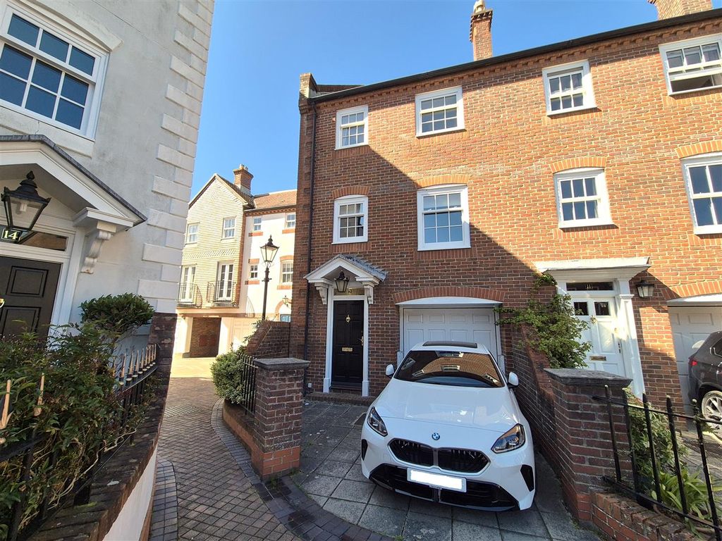 Property photo 1 of 23 123Barbfr2.Jpg