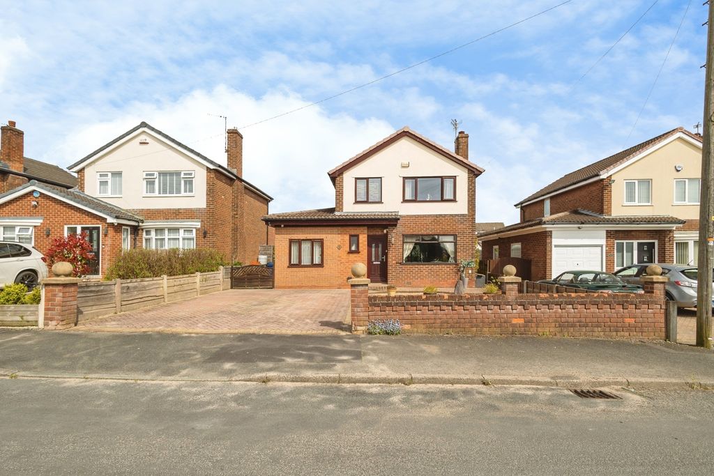 Property photo 2 of 38 Pbox-Img.Jpg