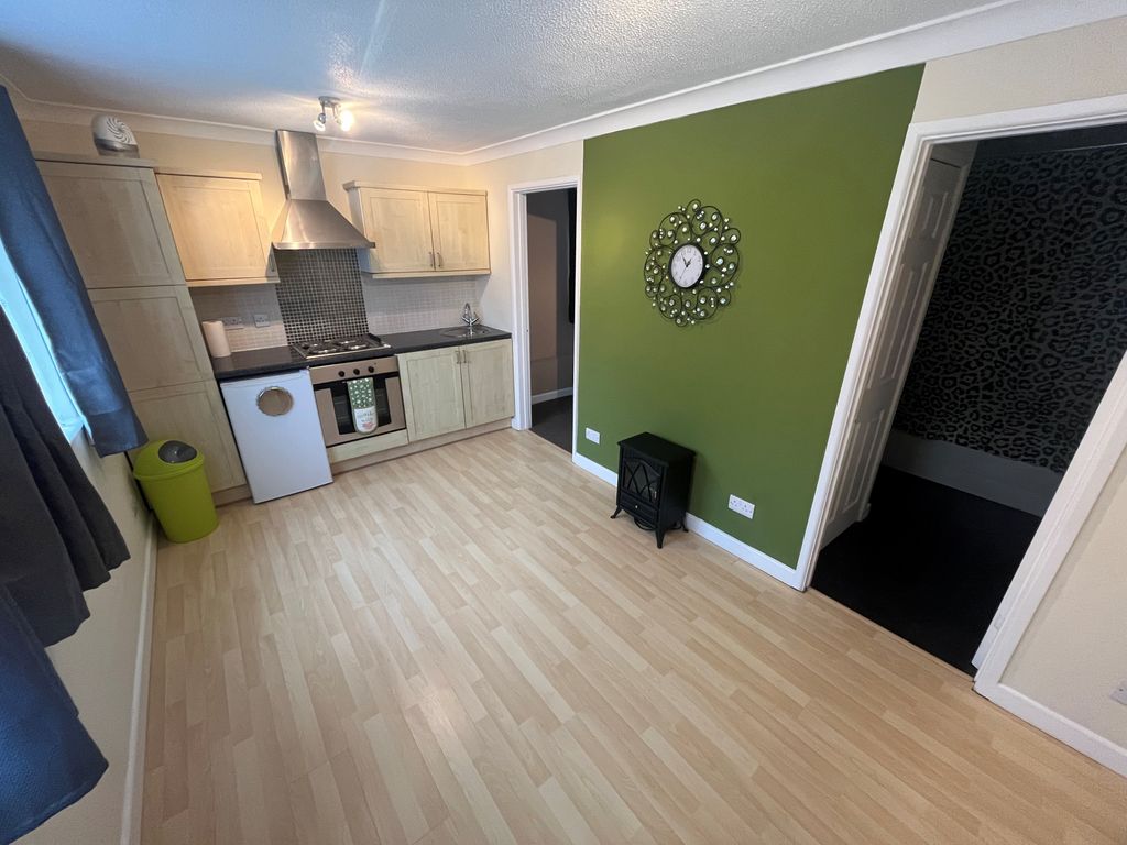 Property photo 2 of 5