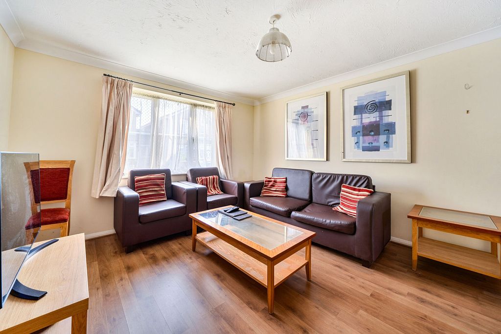 Property photo 2 of 14