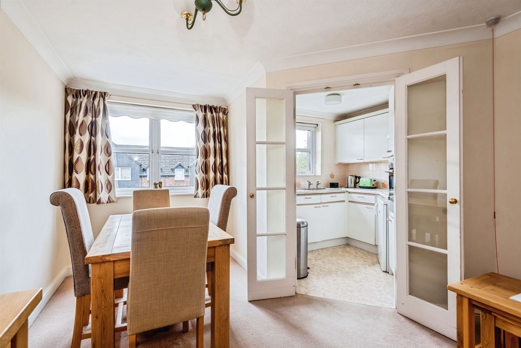 Property photo 3 of 16