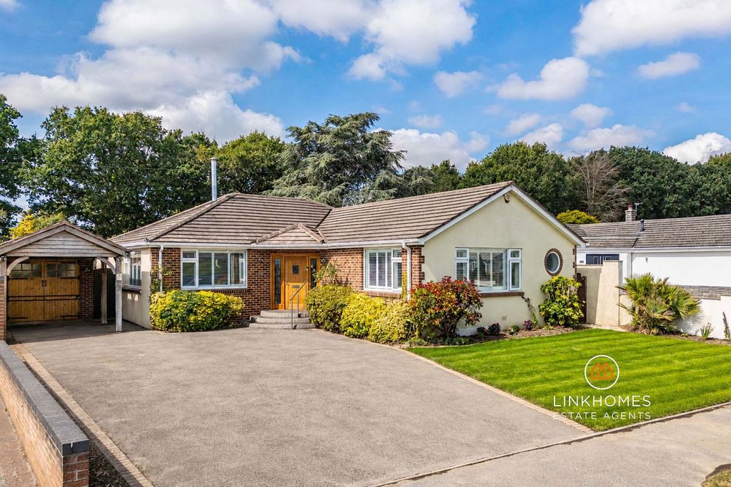 Property photo 1 of 36