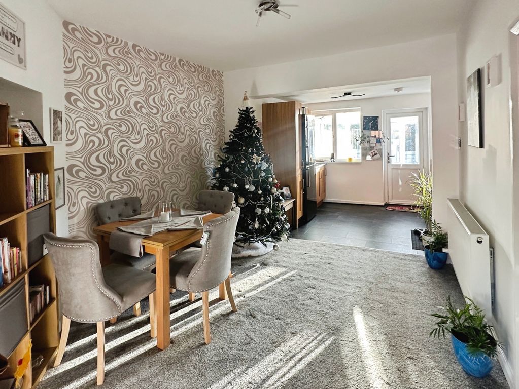 Property photo 3 of 15 Dining Room/Kitchen