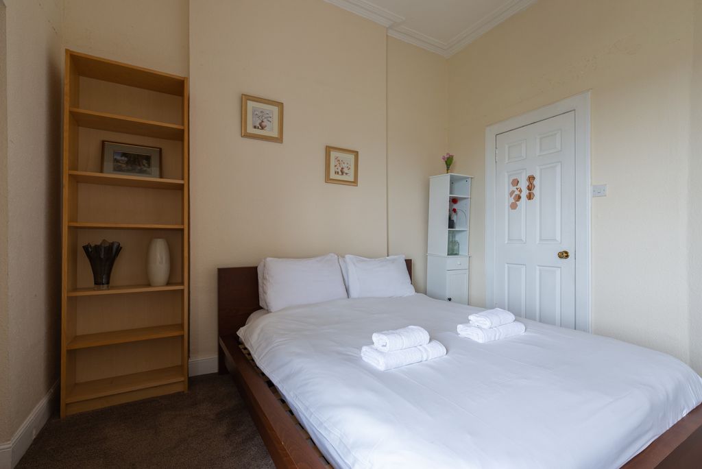 Property photo 3 of 30