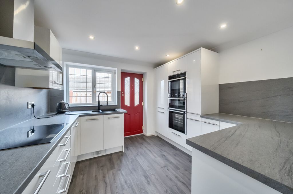Property photo 3 of 21 1264947 (4)