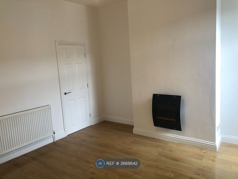 Property photo 3 of 13 Dining/Living Room