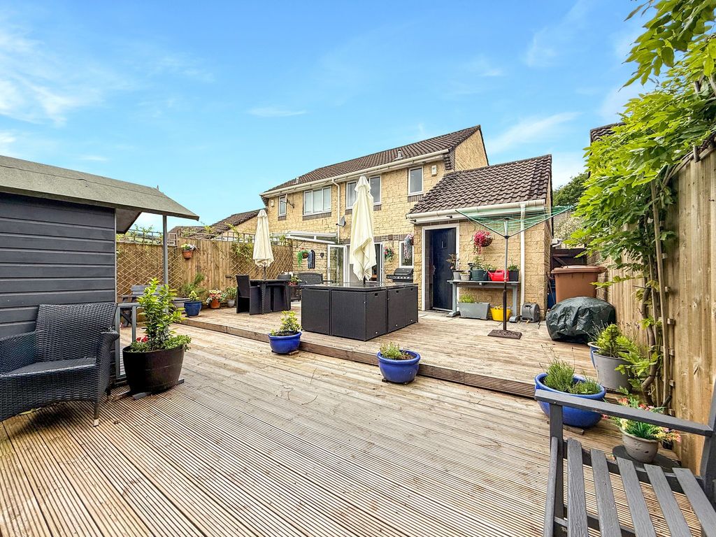 Property photo 1 of 34