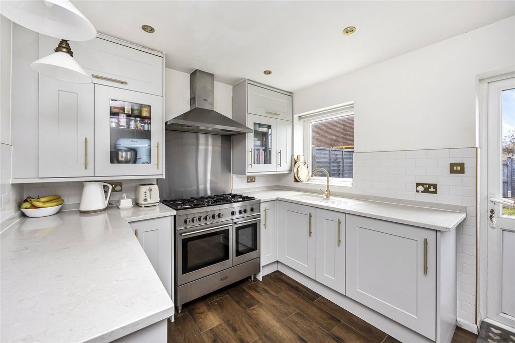 Property photo 3 of 19 Picture No. 07