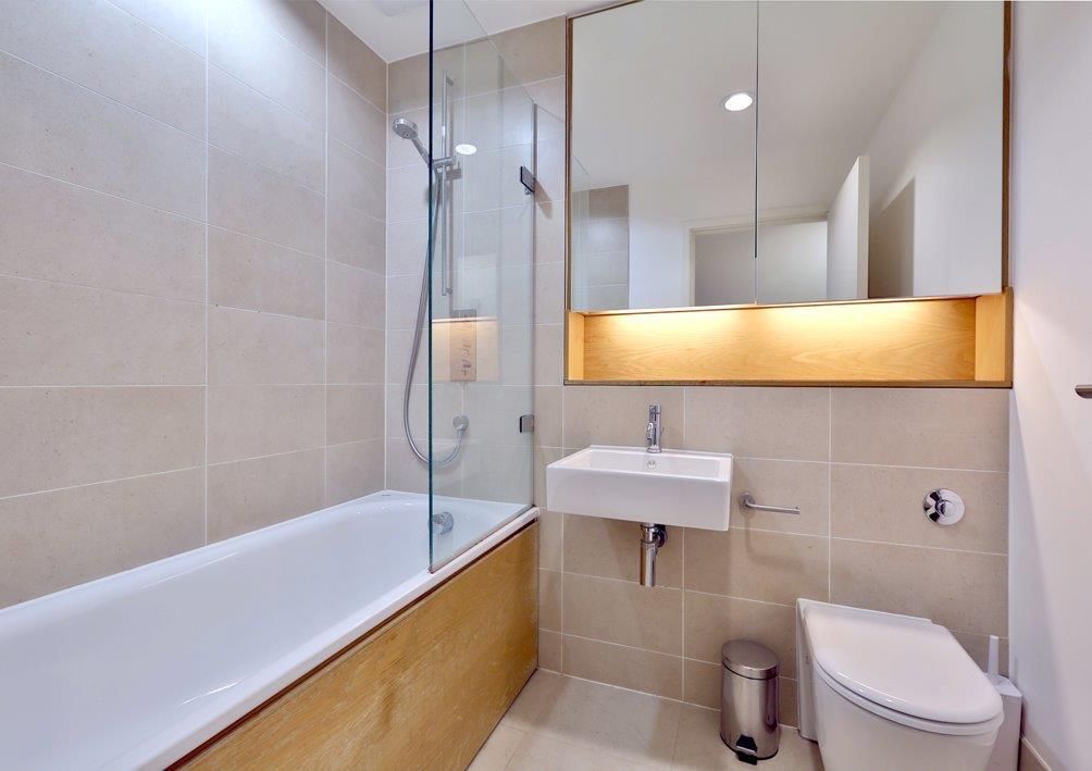 Property photo 3 of 6 Bathroom