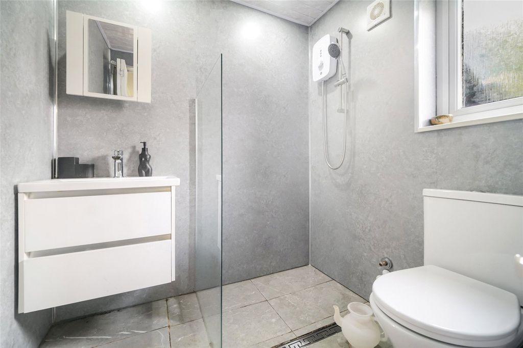 Additional image 14 of 3 bed flat for saleLangton Place, Newton Mearns, Glasgow, East Renfrewshire G77