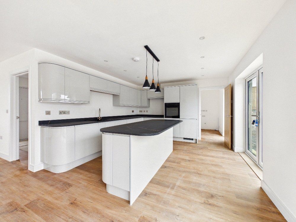 Property photo 3 of 19 Picture No. 26