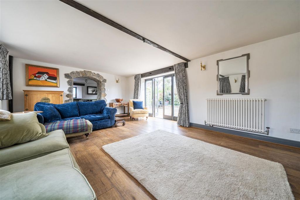 Property photo 3 of 17