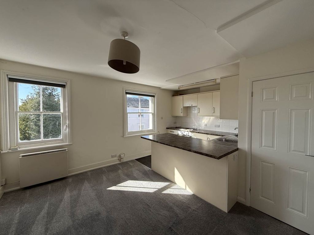 Property photo 2 of 7 Img_2915