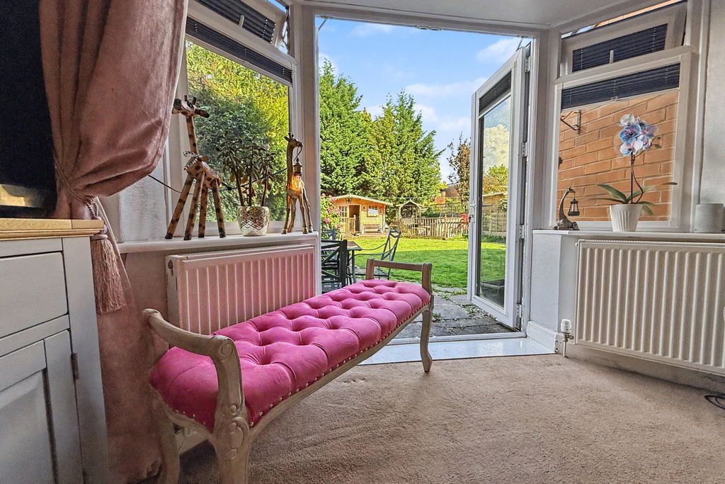 Property photo 3 of 24