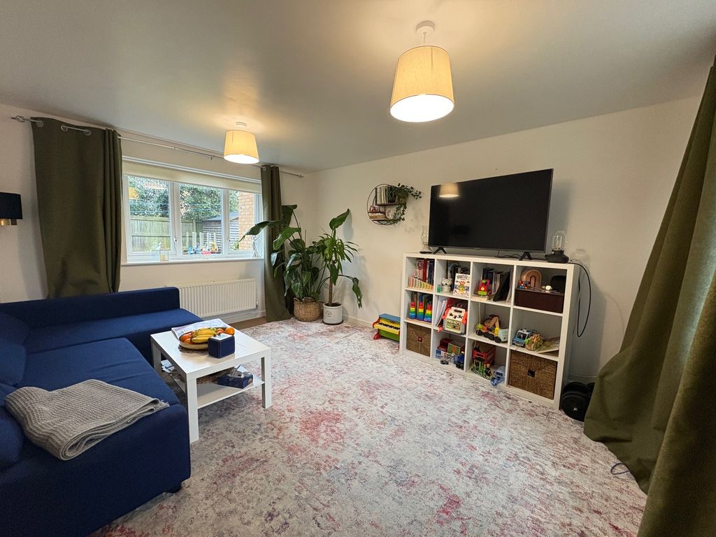 Property photo 2 of 23