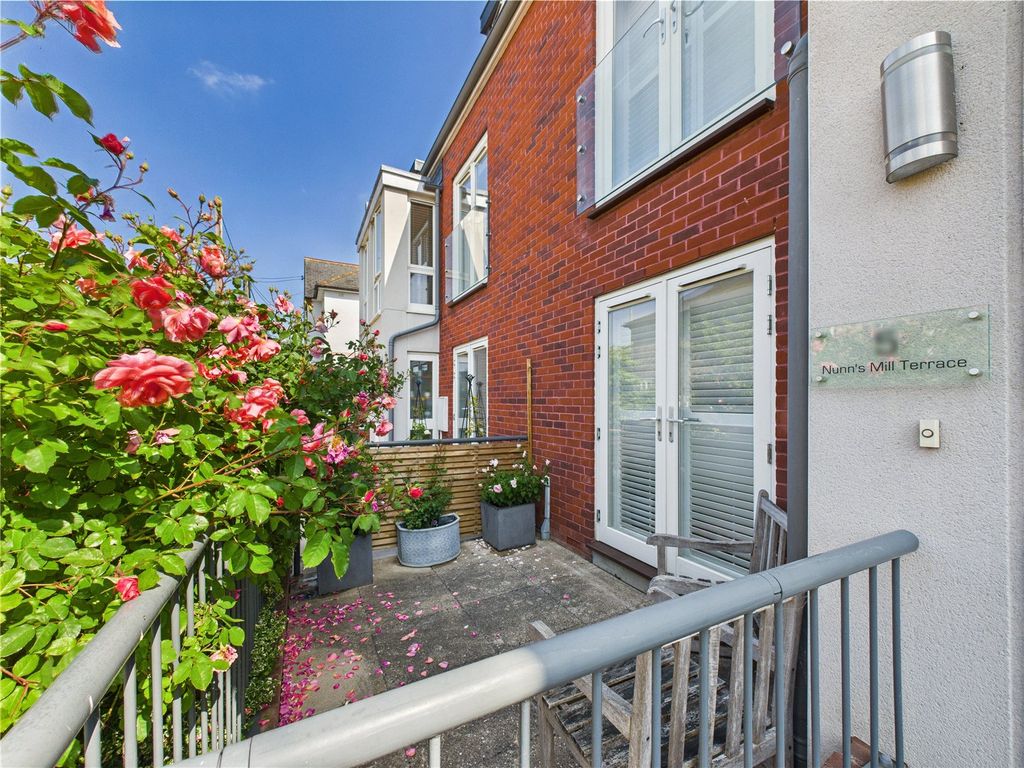 Property photo 2 of 25 Picture No. 37