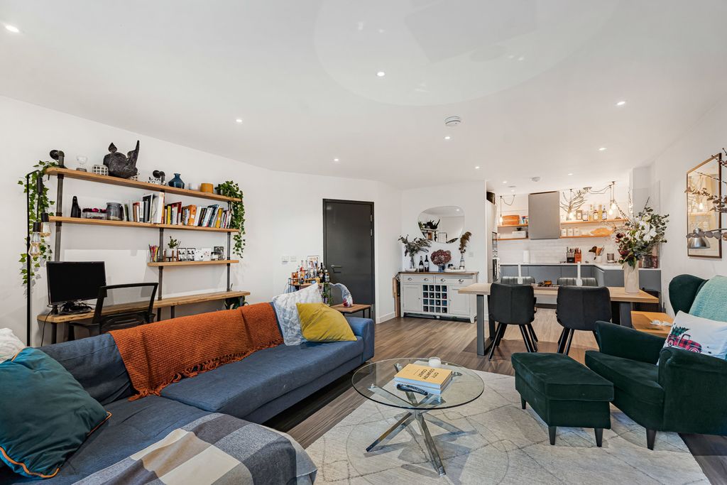 Property photo 1 of 32 Reception Room