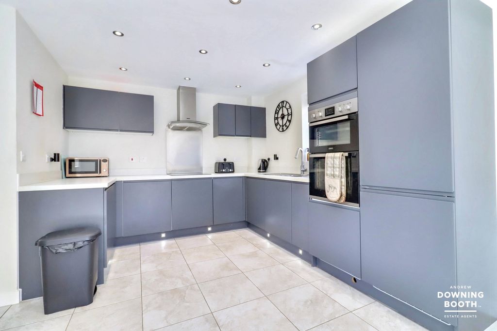 Additional image 11 of 4 bed detached house for saleThompson Way, Lichfield WS13