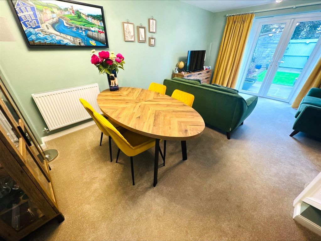 Property photo 3 of 26