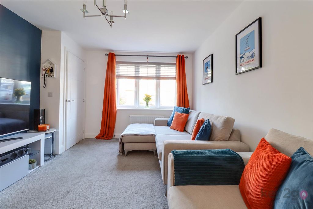 Property photo 3 of 20 Img_4465-Img_4467.Jpg