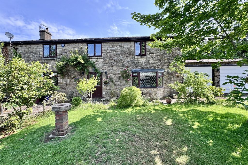 Property photo 1 of 36 (Main)