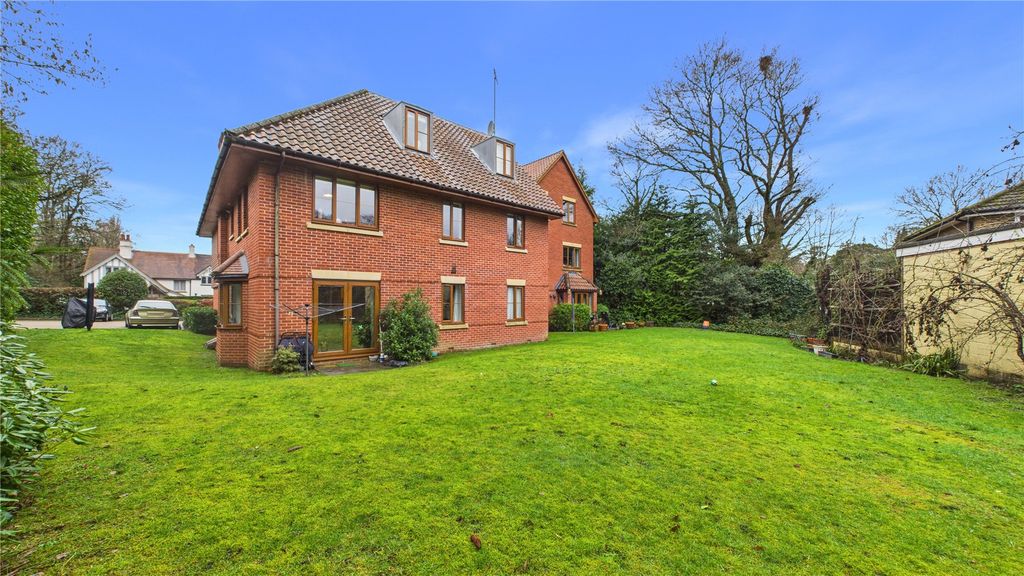 Property photo 2 of 11 Picture 2