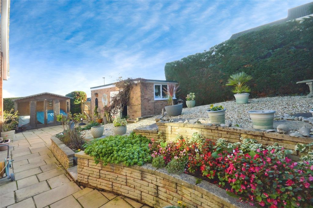 Property photo 2 of 20 Rear