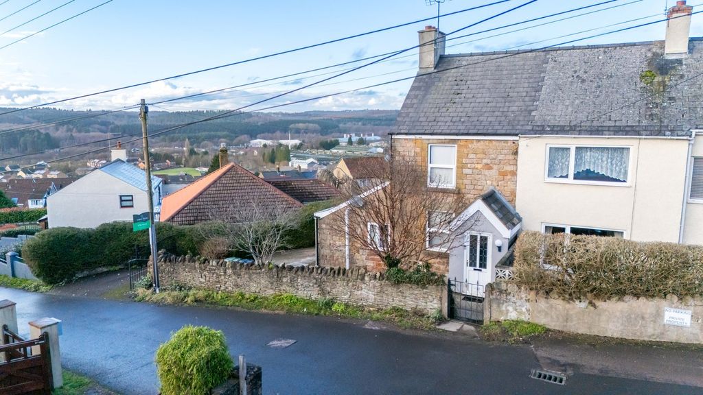 Property photo 1 of 29