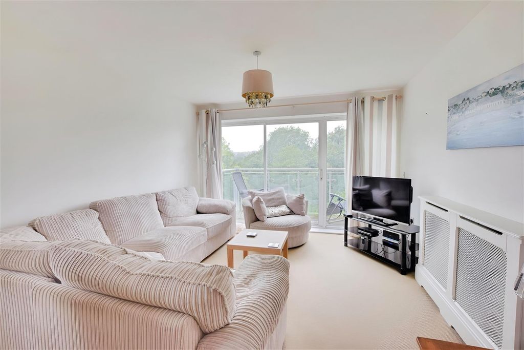 Property photo 2 of 9 00d8d5Aa-Vy3Ptb8Yvdh-Gqsj-Tqrtihyun8.Jpg